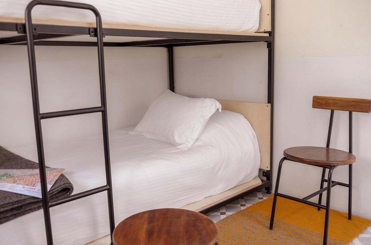 Izta Hostels เม็กซิโกซิตี้ ภายนอก รูปภาพ