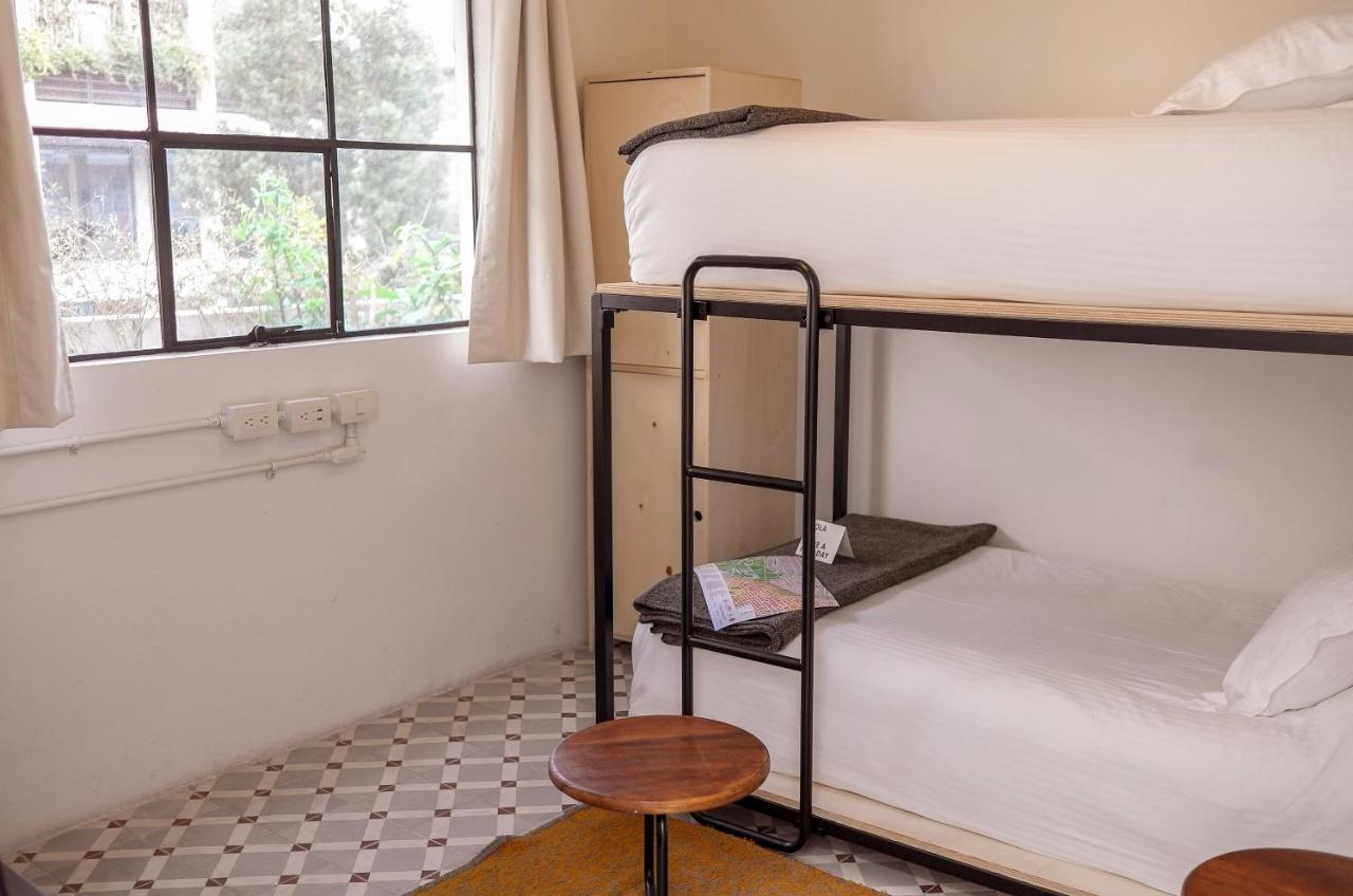 Izta Hostels เม็กซิโกซิตี้ ภายนอก รูปภาพ